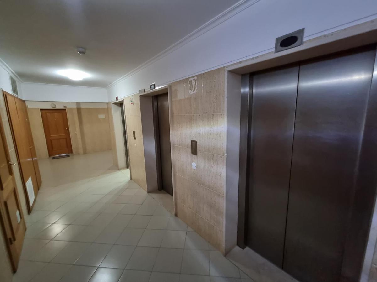 Apartamento Encantador Na Praia Da Rocha Portimão Exteriör bild